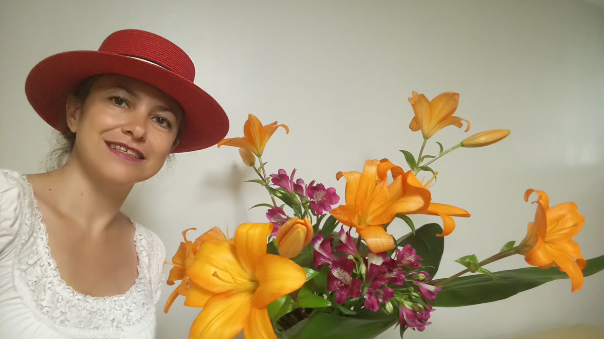 Мирослава Иванова икебана Miracle ikebana